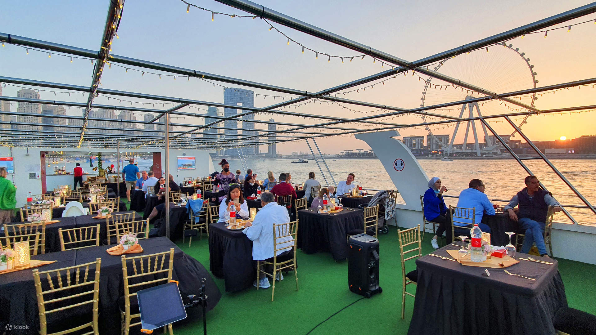 Marina Dhow Cruise Dubai | Luxury Marina Dinner Cruise Dubai