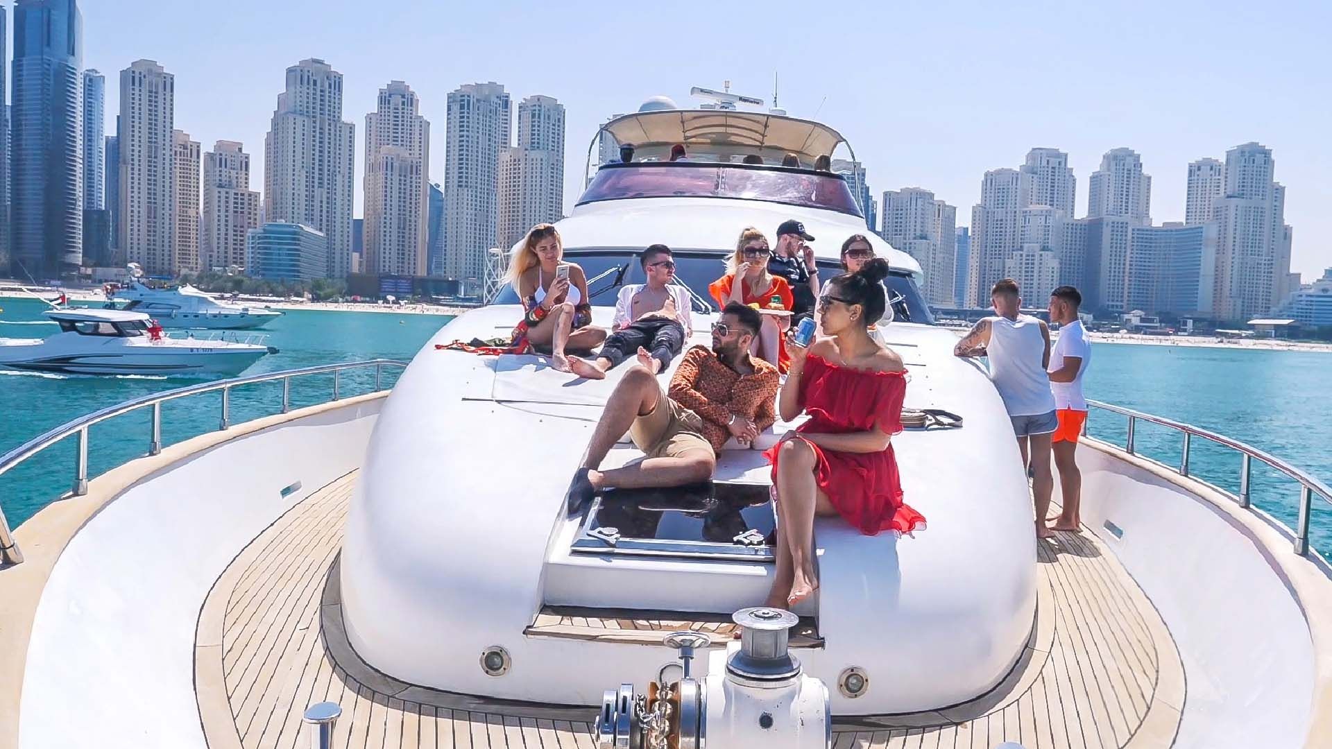 Dubai Luxury Yacht Service | Sunset Luxury Yacht Tour & Marina Yacht Cruises Dubai