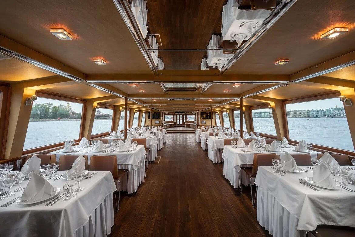 Dhow Cruise Dinner Dubai
